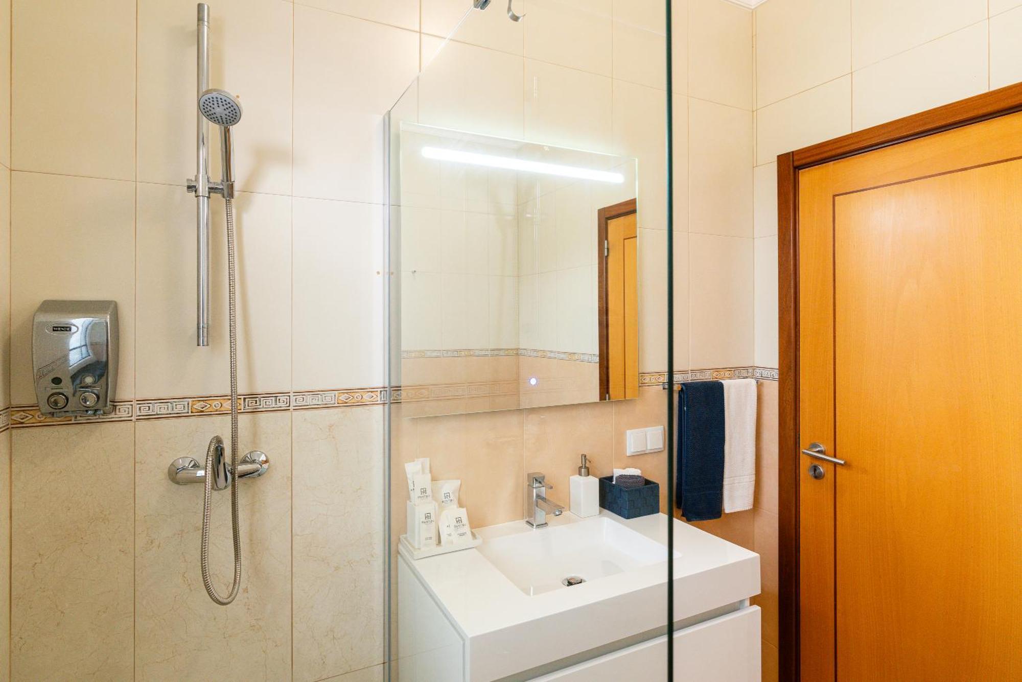 Casa Agrela By Rent2U, Lda Villa Calheta  Bagian luar foto