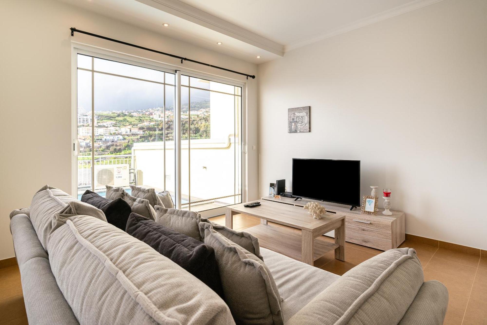 Casa Agrela By Rent2U, Lda Villa Calheta  Bagian luar foto